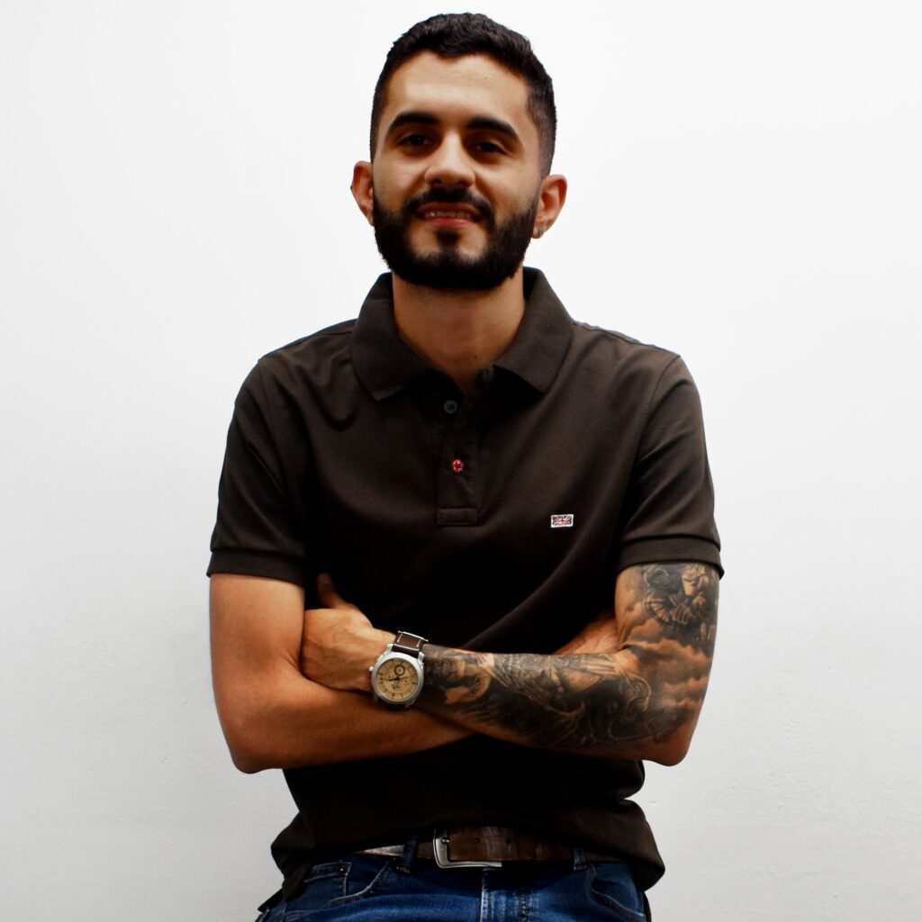 camiseta polo color café para hombre